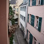Altstadt Alisa Apartmán *